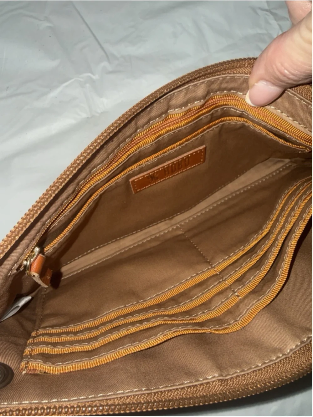 Hobo vida wristlet